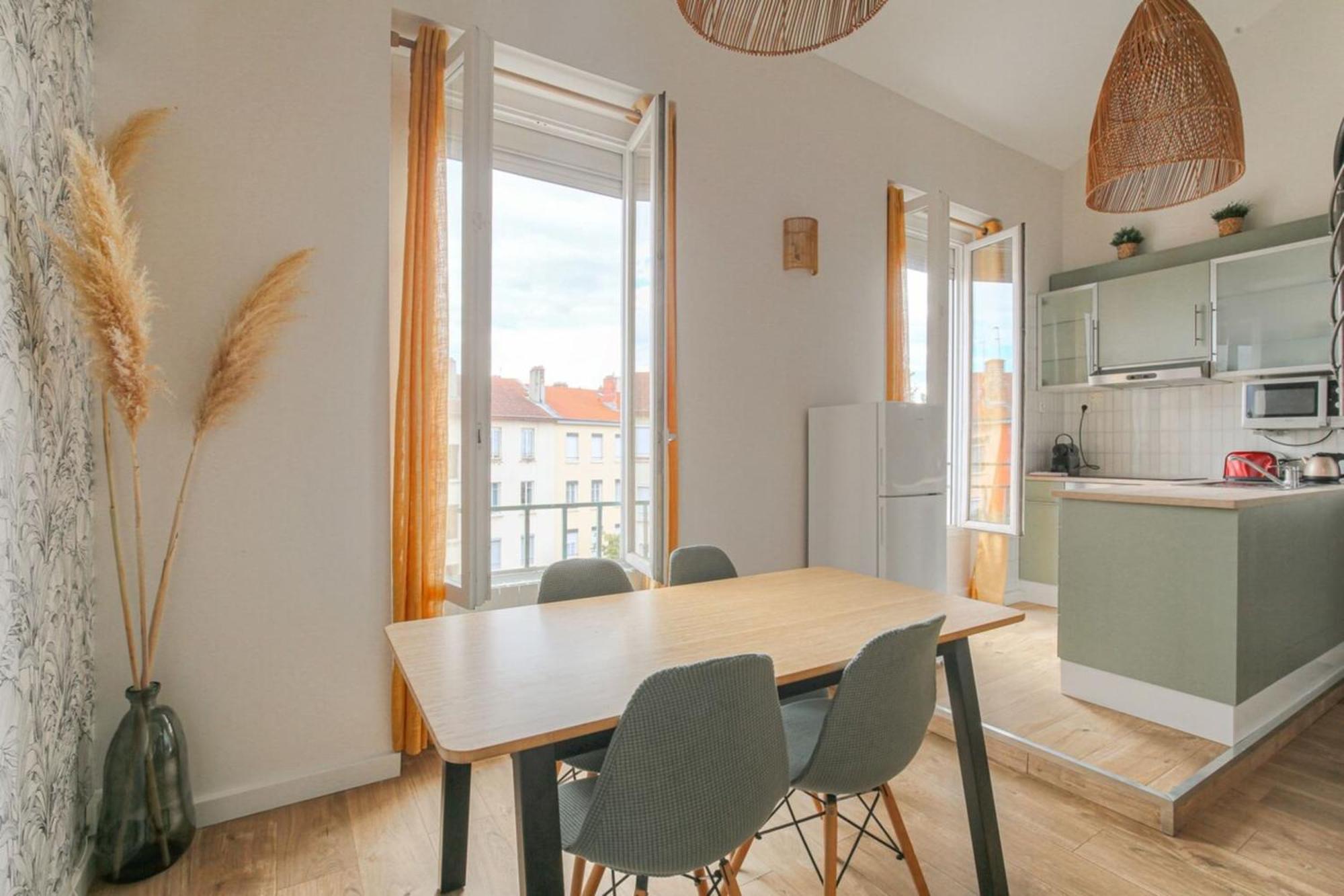 Duplex Spacieux Et Design Proche La Part-Dieu Apartamento Lyon Exterior foto